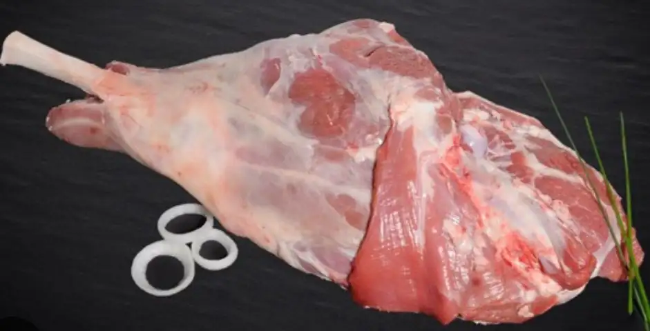 Gigot 3,4kg (25.9€ le kilo)