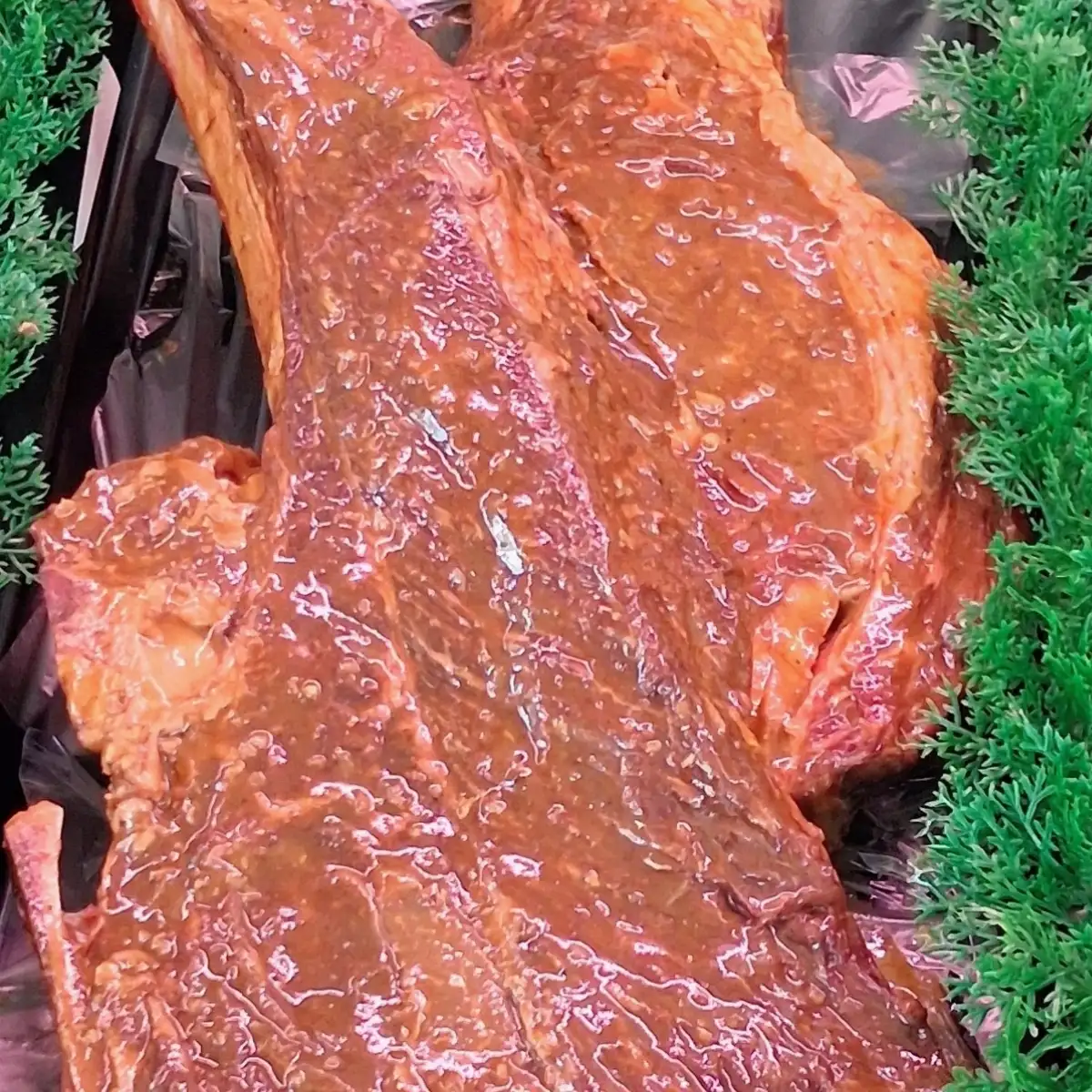 Tomahawk mariné échalotte 2,5kg à 3,5kg (28.90€ le kilo)